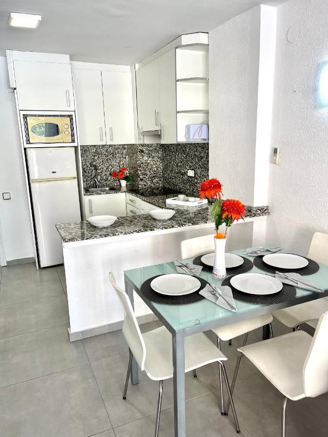 Apartbeach Novelty Climatizado Y Vistas Playa Salou Exteriör bild
