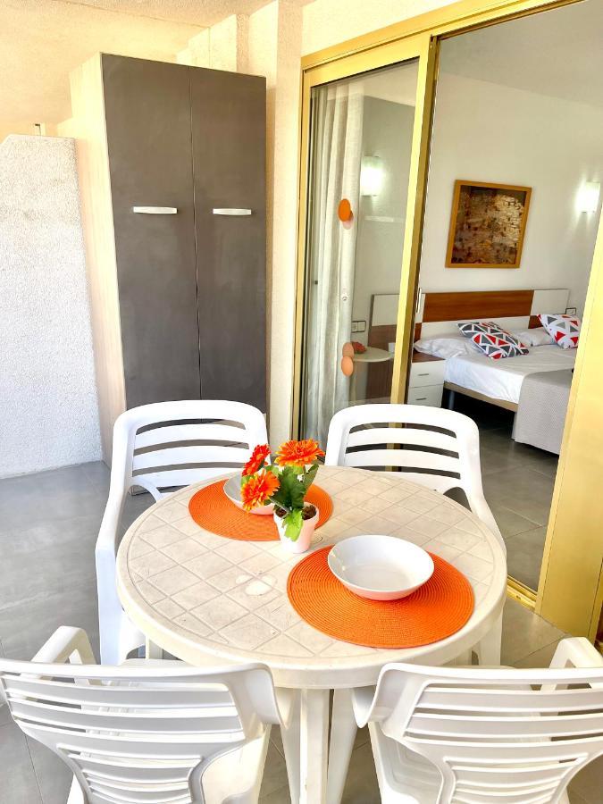 Apartbeach Novelty Climatizado Y Vistas Playa Salou Exteriör bild