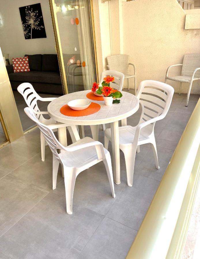 Apartbeach Novelty Climatizado Y Vistas Playa Salou Exteriör bild