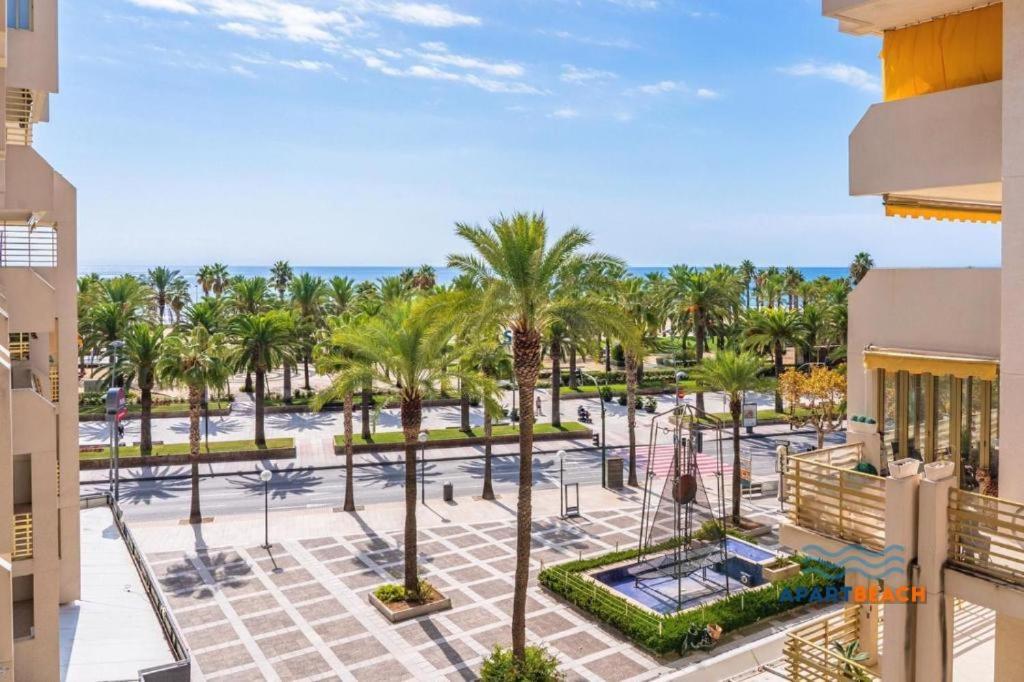 Apartbeach Novelty Climatizado Y Vistas Playa Salou Exteriör bild